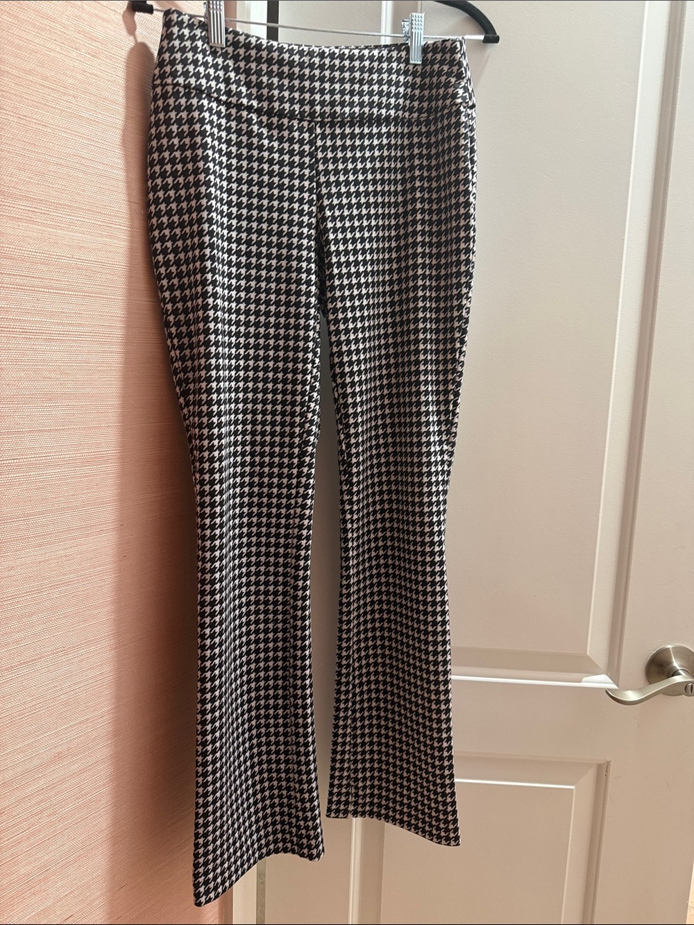 New York & Company Black & White Houndstooth Flare Pants